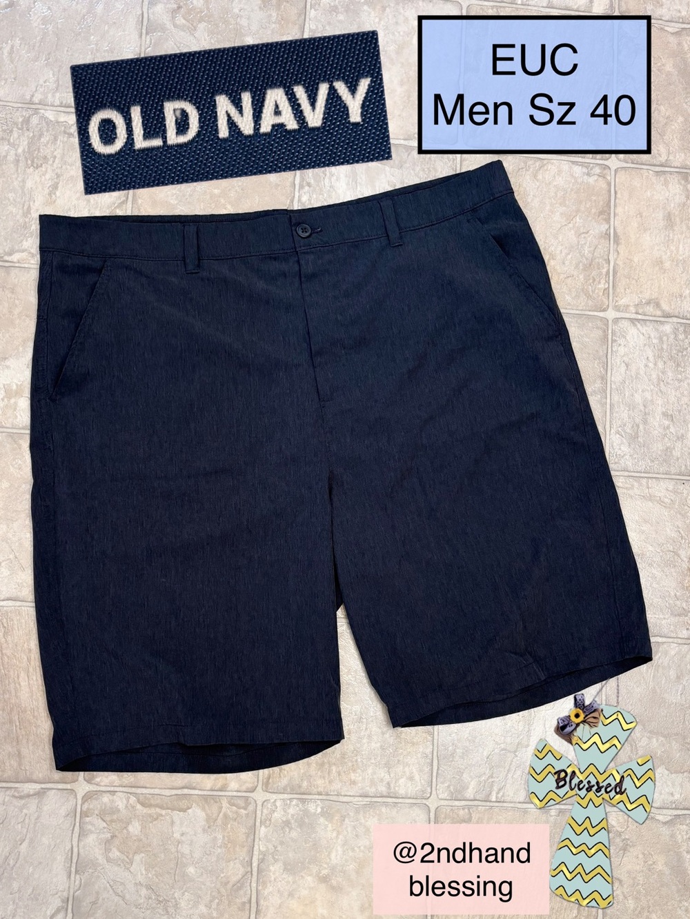 EUC Old Navy Men's Dark Gray Flat Front Shorts, Sz 40